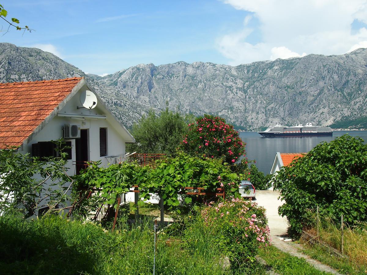 Holiday House In The Kotor Bay Екстер'єр фото